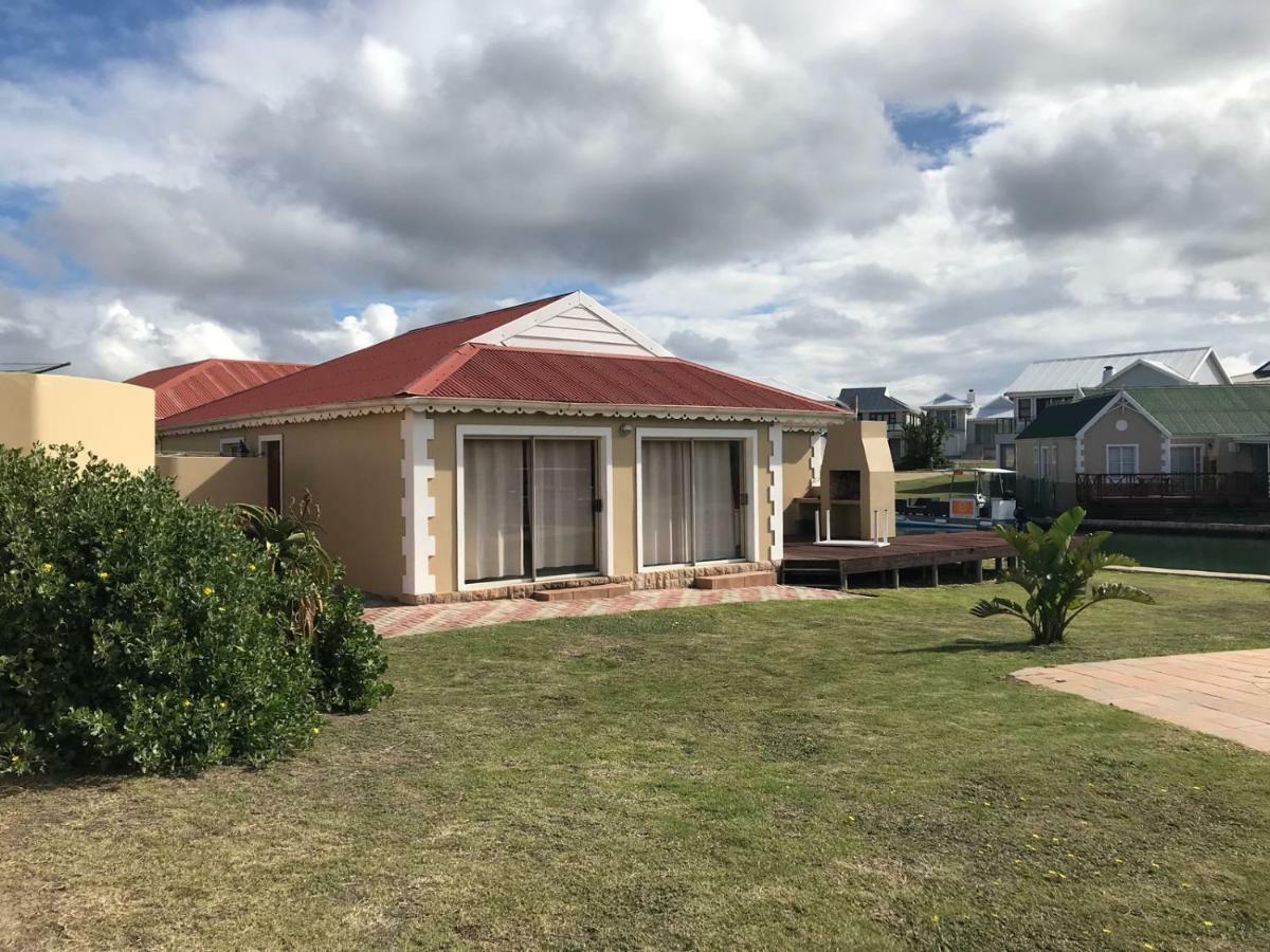 Marina Sands Villa Jeffreys Bay Exterior foto
