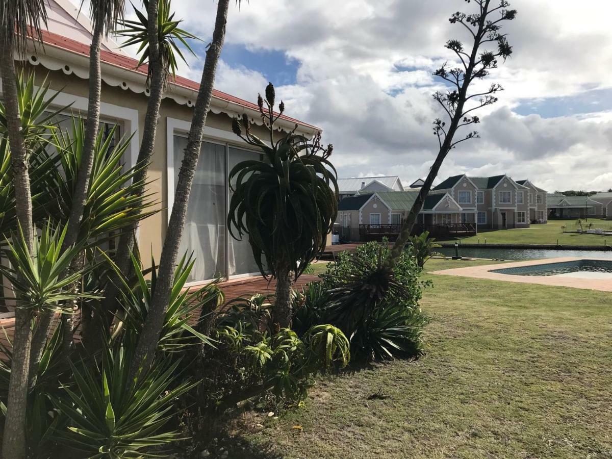 Marina Sands Villa Jeffreys Bay Exterior foto