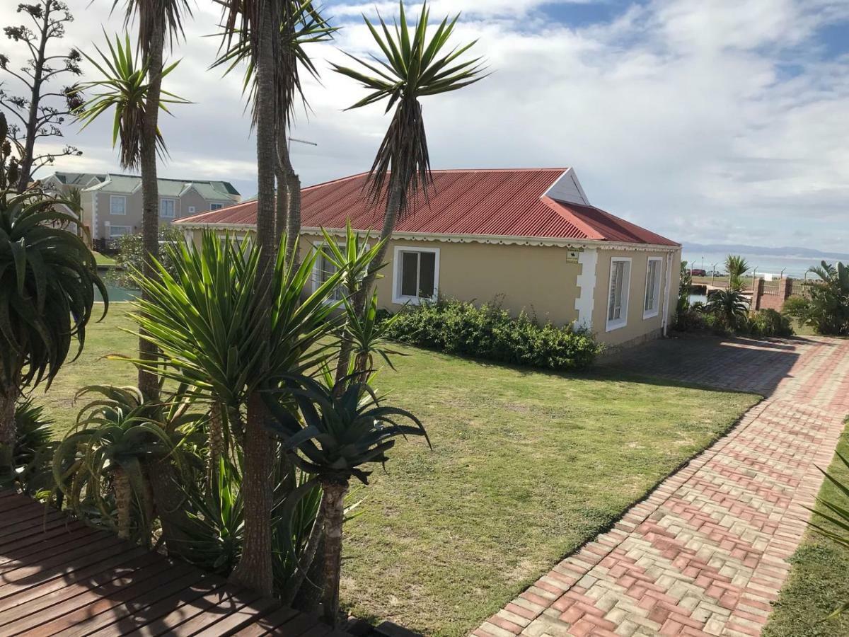 Marina Sands Villa Jeffreys Bay Exterior foto